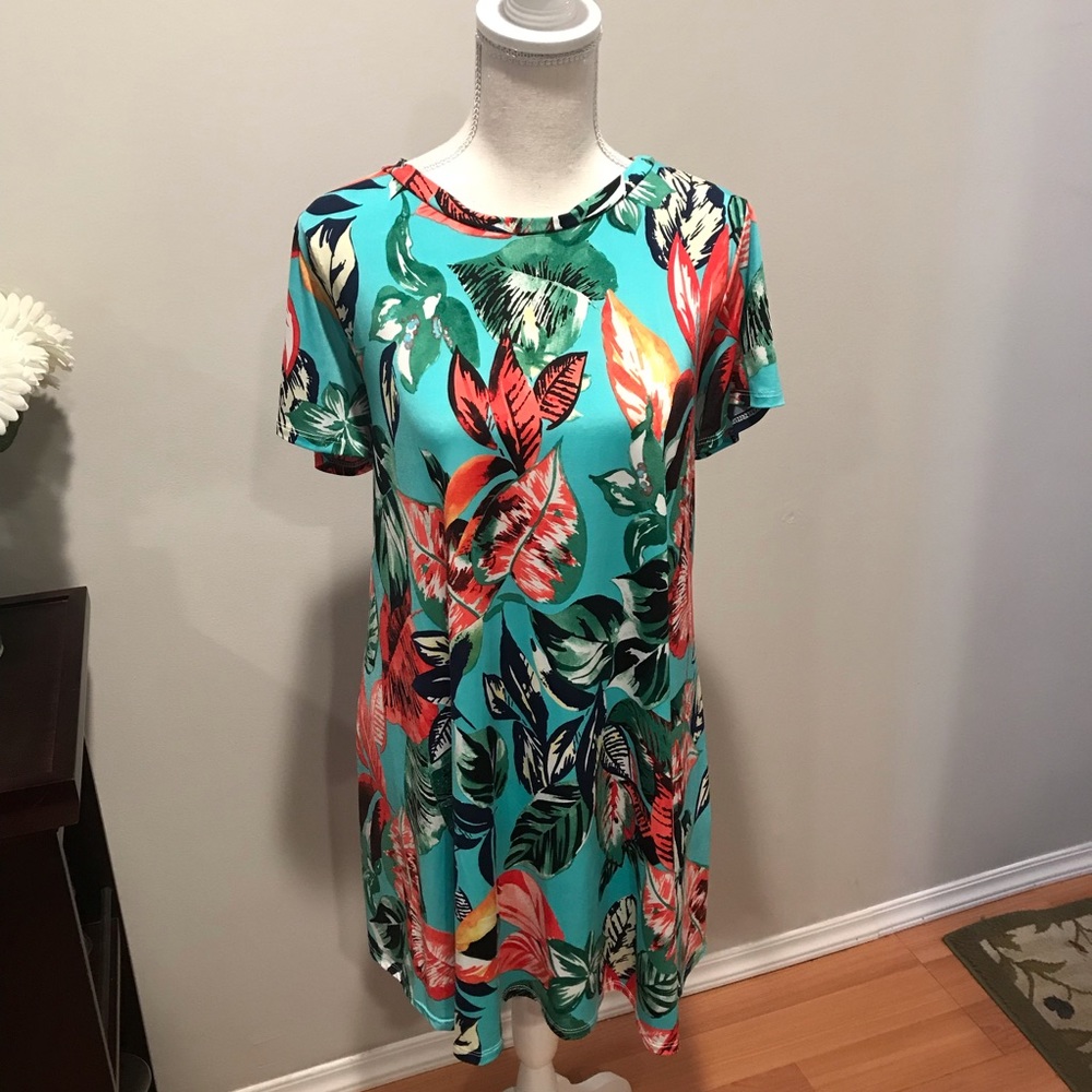 Floral Short Sleeve Swing Dress